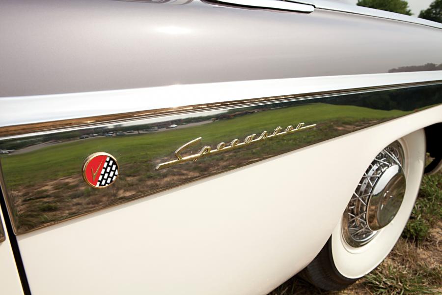  Studebaker President Speedster White & Grey 1955 года  (фото 9 из 20)